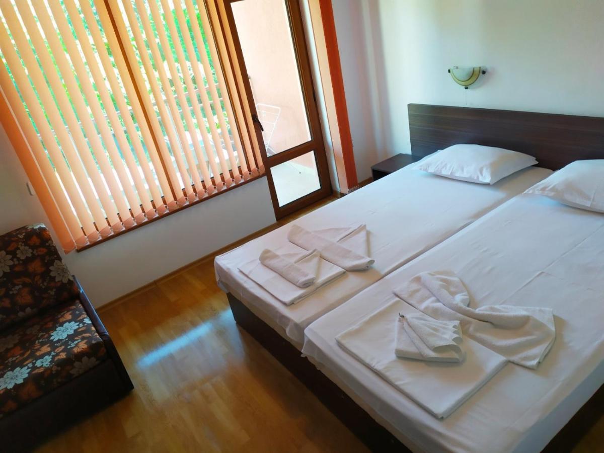 Adri Guest House Nesebar Exteriér fotografie